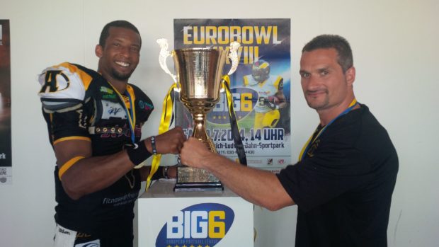 DariusOutlaw&Trophy
