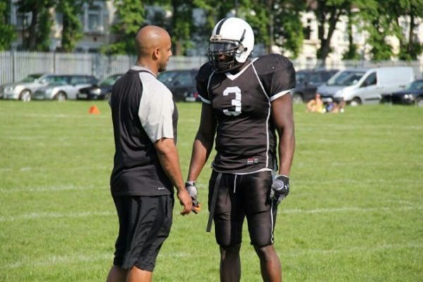aden-durde-nfl-on-left-coaching