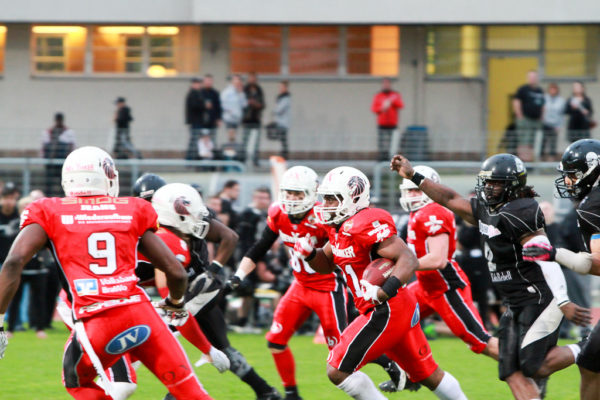 25.04.2015, New Yorker Lions @ Berlin Rebels, #21 David McCants, Touchdown, (c) Karsten Reißner