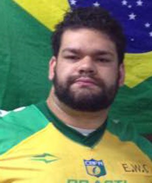 Oliveira playing for Brasil Onças against Panama