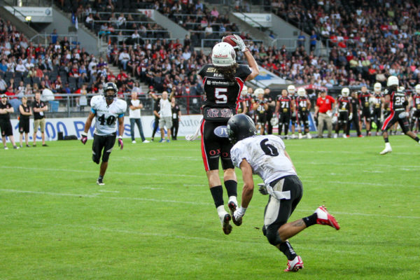 03.09.2016, New Yorker Lions - Berlin Rebels, #5 Evan Landi, Touchdown, (c) Karsten Reißner