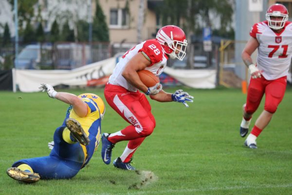 poland-poland-sweden-2016-action-6-piotr-piekut-interception