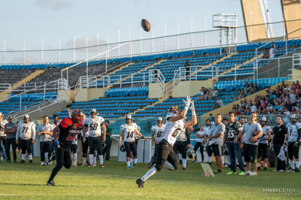 The Reis Family DNA is exceptional. Marlos Reis, younger brother of Caçadore star QB, Romário, is making quite the name for himself in Brazil. Photo credit: Stephan Eilert