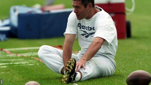 The Claymores recruited ex-Scotland rugby union full-back Gavin Hastings for a season in 1996.