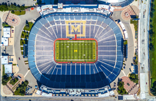 A Look At The 6 Biggest American Football Stadiums