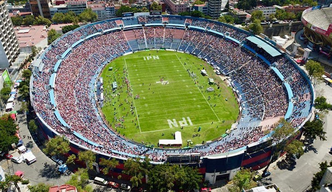 Visita a um estádio do college football