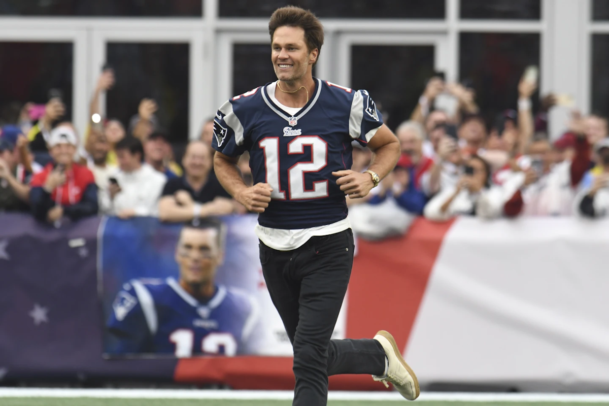 Tom Brady returns to hero's welcome in New England and declares himself a  'Patriot for life