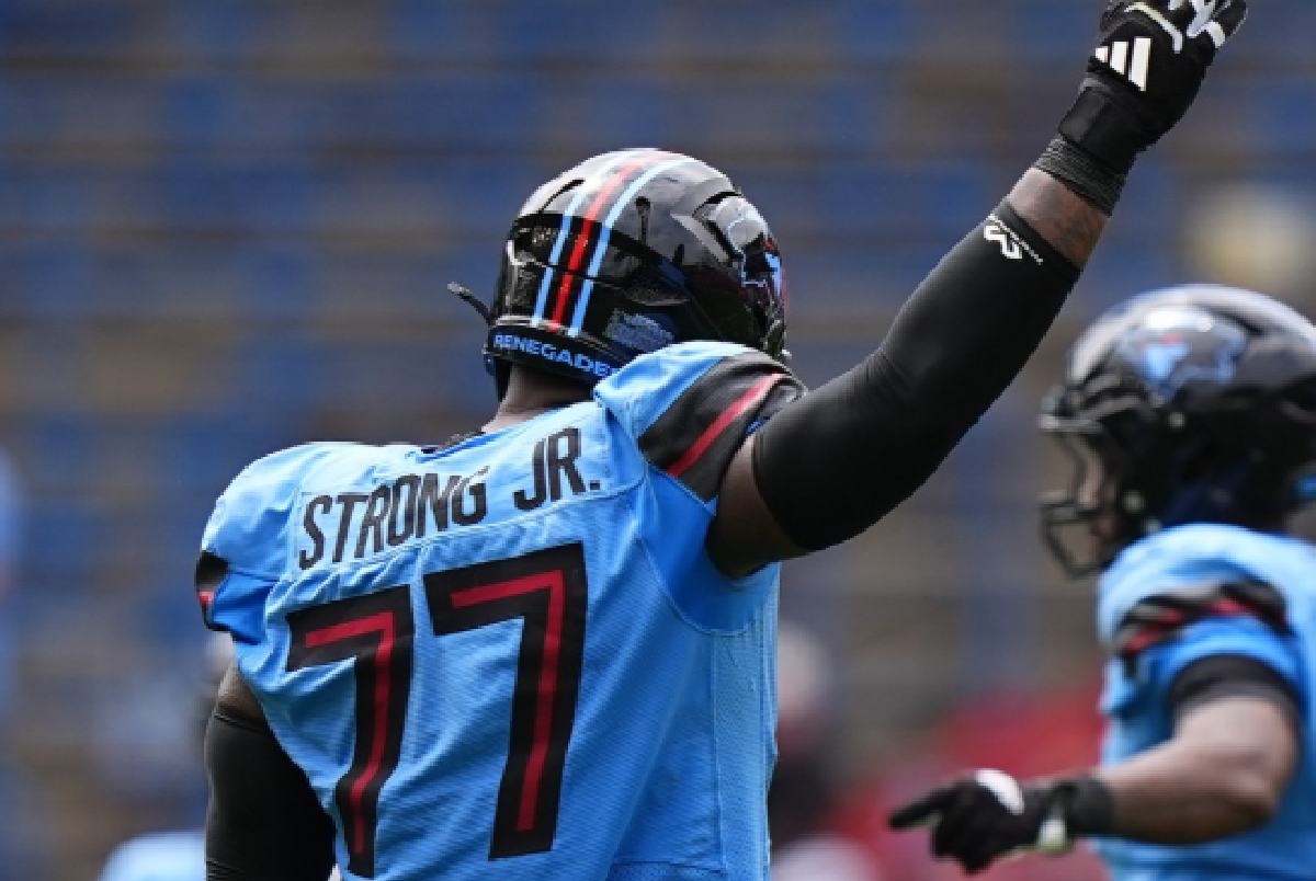 UFL: Dallas Renegades hold off Aviators in close contest